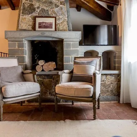 Villa Charming Tuscan With Stunning Seaview & Pool