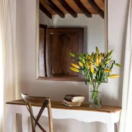 Villa Charming Tuscan With Stunning Seaview & Pool